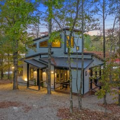 Champagne Bliss Cabin