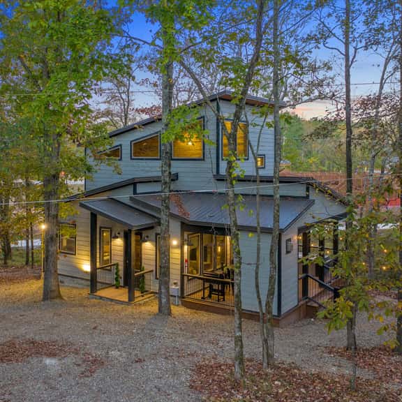 Champagne Bliss Cabin - Image 1