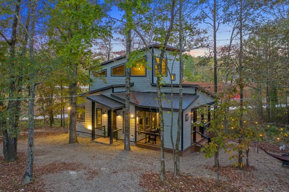 Champagne Bliss Cabin - Image 1